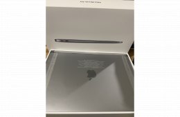 Apple Macbook 13”