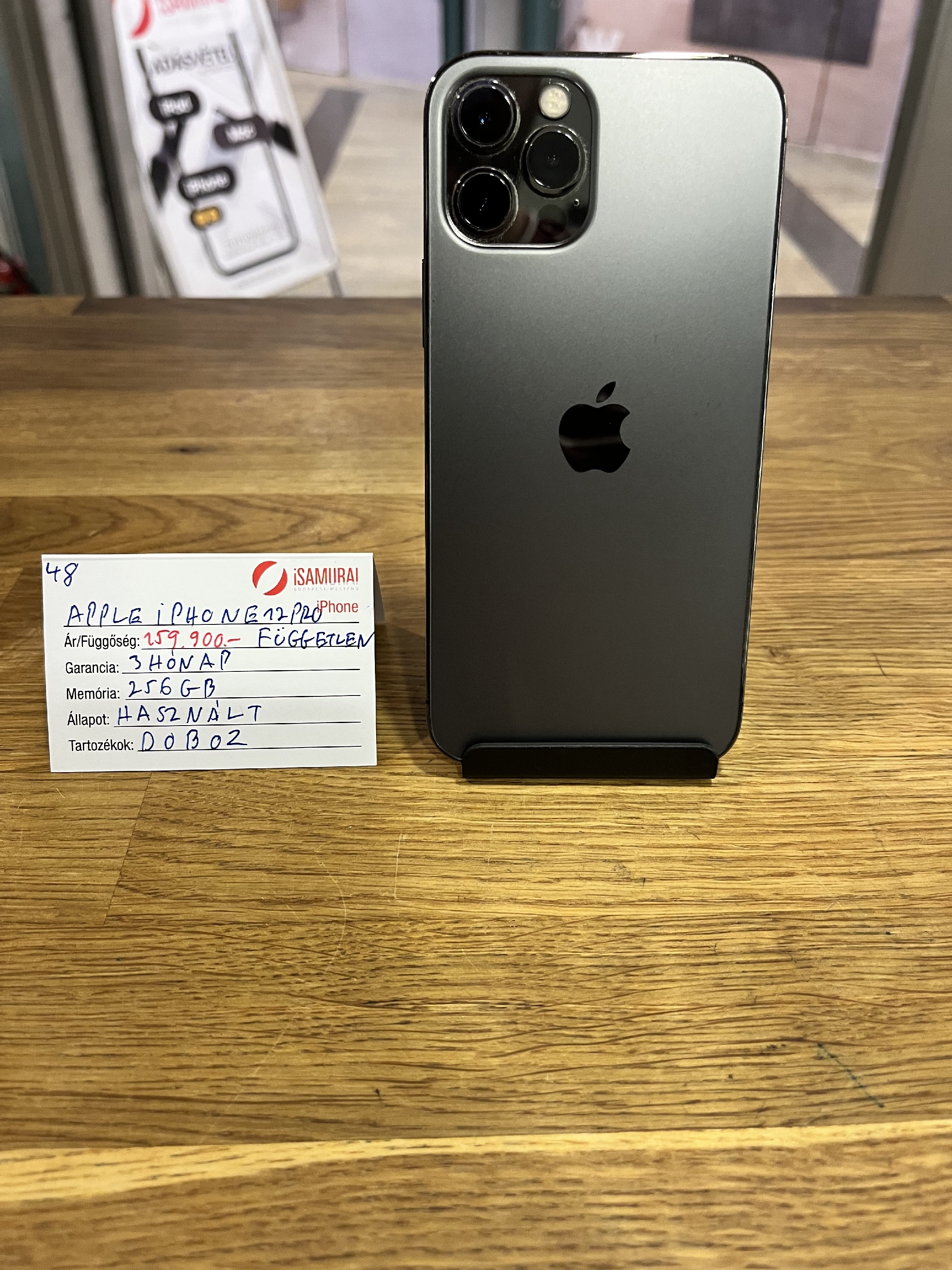 48. Apple iPhone 12 Pro - 128 GB - Grafit - 100% akkumulátor