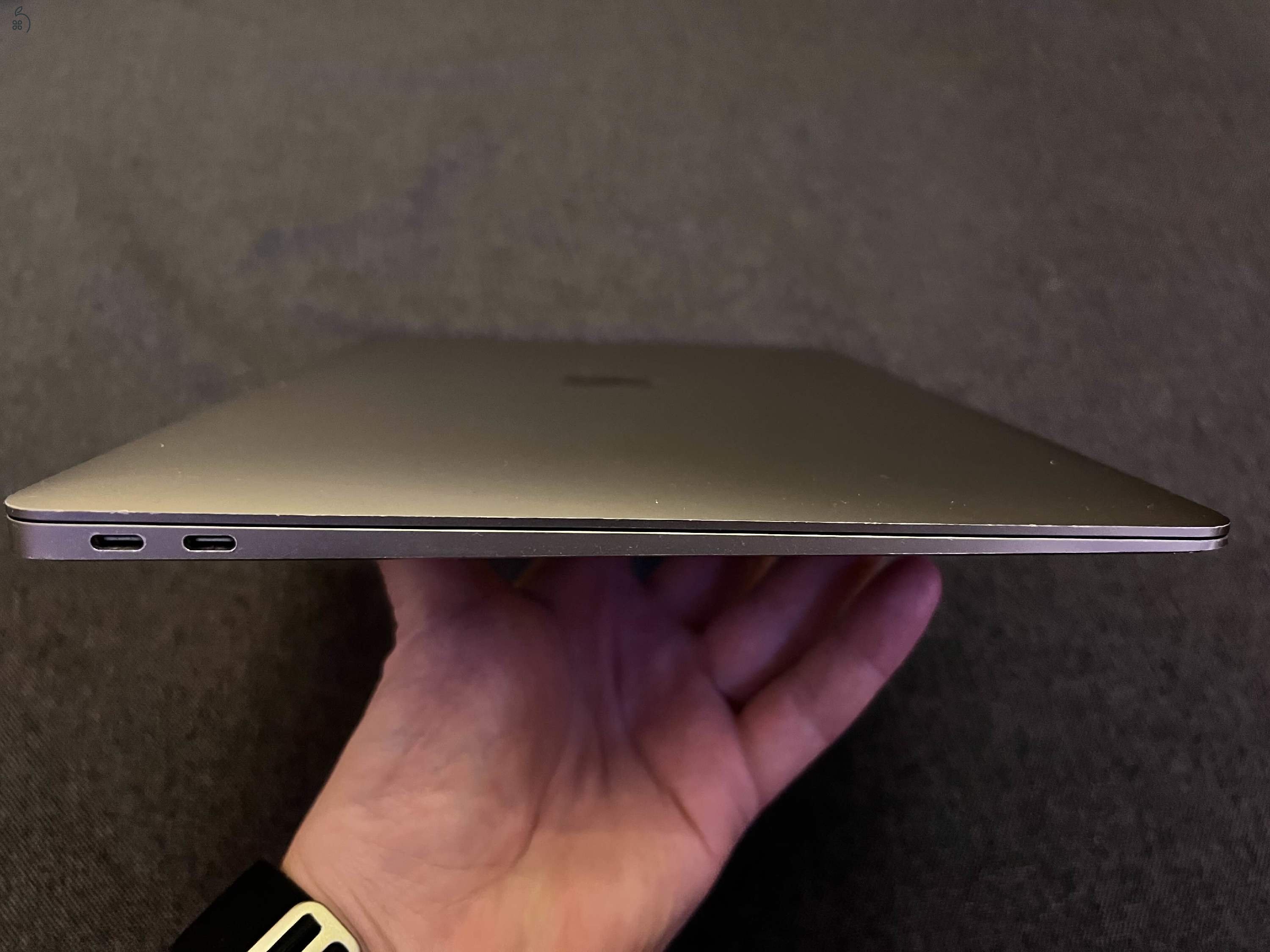 Eladó 2019 retina macbook air 13