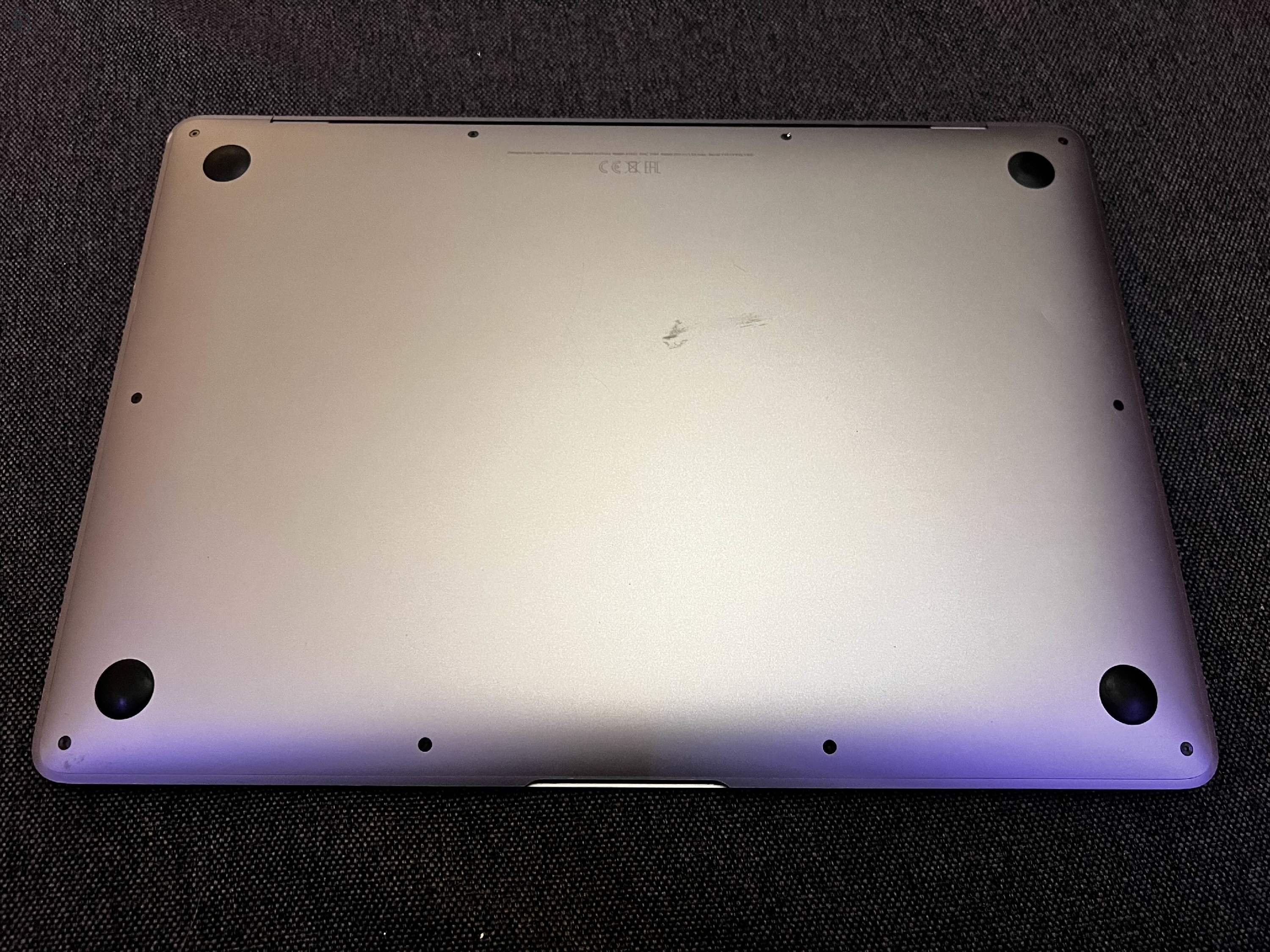 Eladó 2019 retina macbook air 13