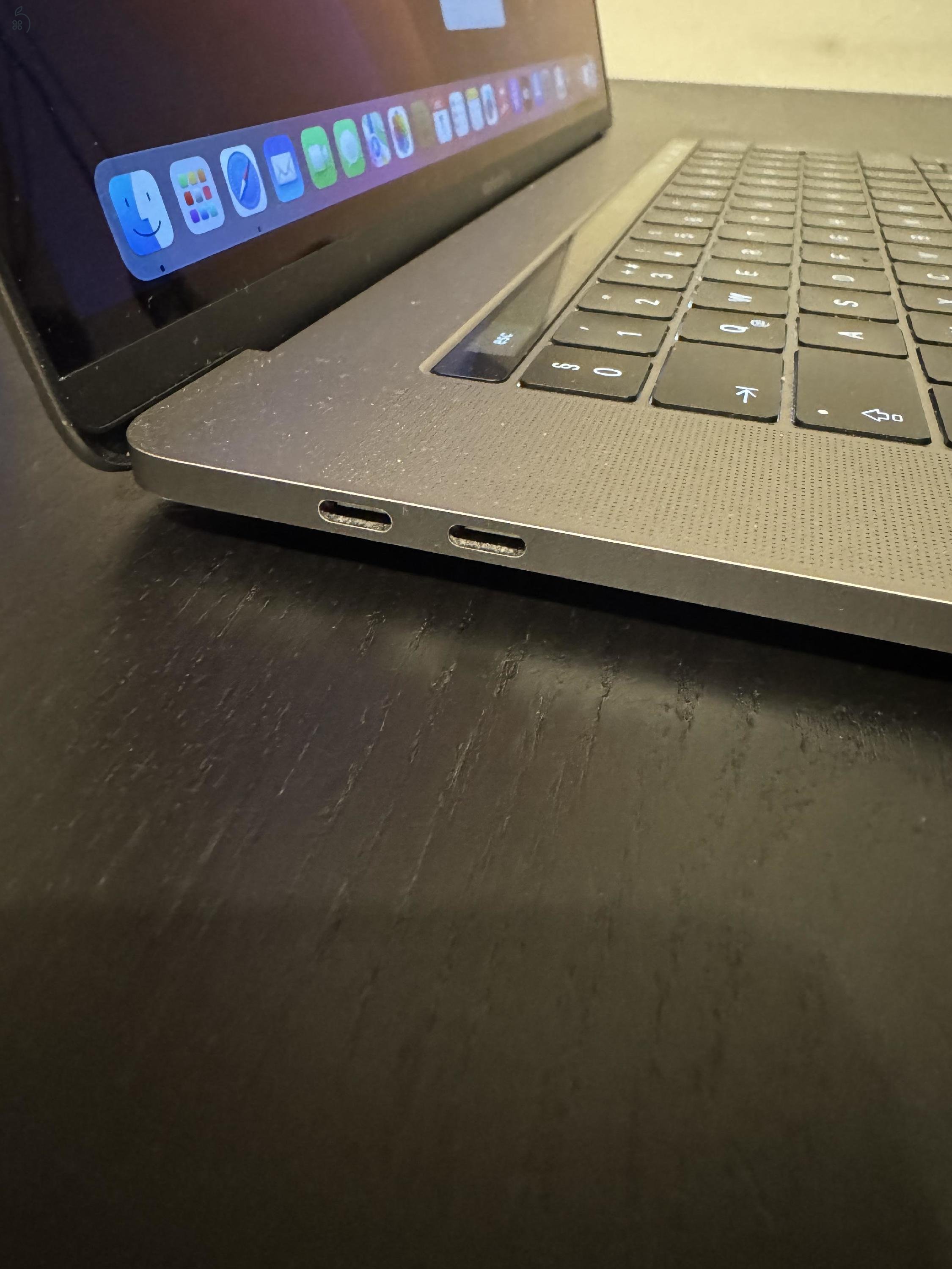 Apple MacBook PRO 15