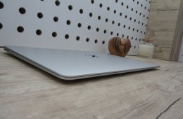 Apple Retina Macbook Air 13 - 2019 - Használt, megkímélt