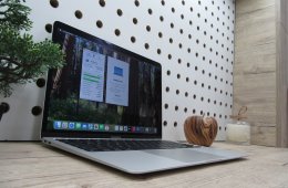  Apple Retina Macbook Air 13 - 2020 - Használt, megkímélt 