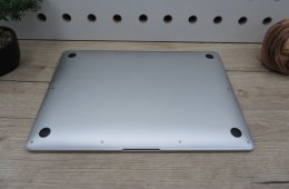 Apple Retina Macbook Air 13 - 2020 - Használt, szép állapot