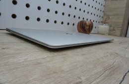 Apple Retina Macbook Air 13 - 2020 - Használt, szép állapot