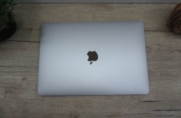 Apple Retina Macbook Air 13 - 2020 - Használt, szép állapot