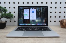  Apple Retina Macbook Air 13 - 2020 - Használt, szép állapot 