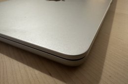 MacBook Air M2 13”, 8 GB RAM, 256 GB SSD eladó