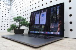 Apple Retina Macbook Pro 15 - 2018 - Használt, megkímélt