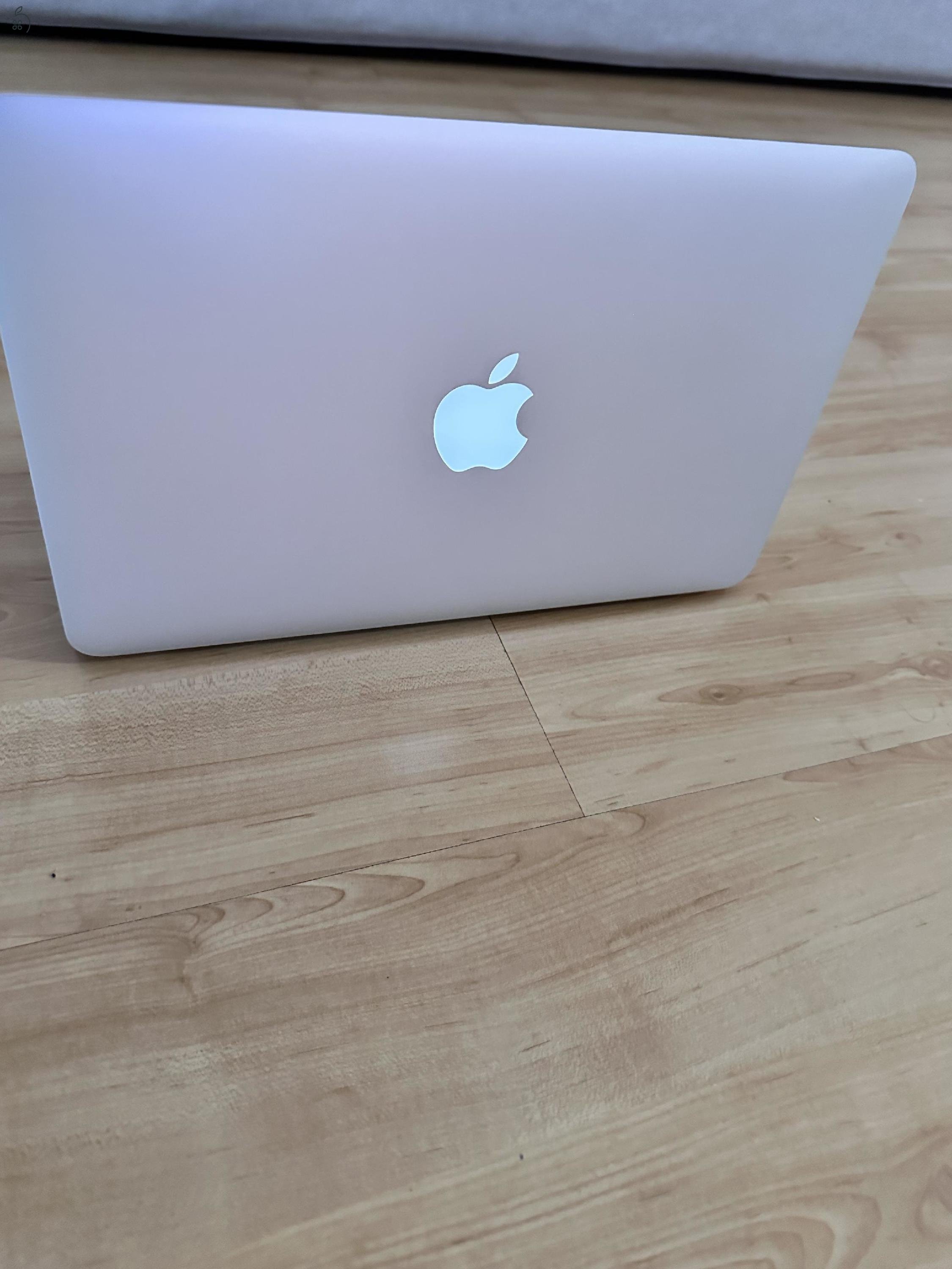 Apple MacBook Air 