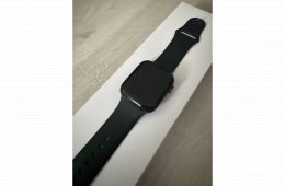 Apple Watch Series 8 45mm fekete