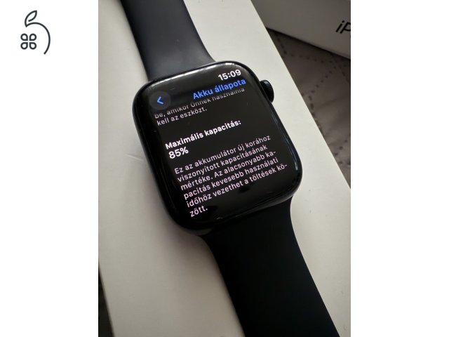 Apple Watch Series 8 45mm fekete