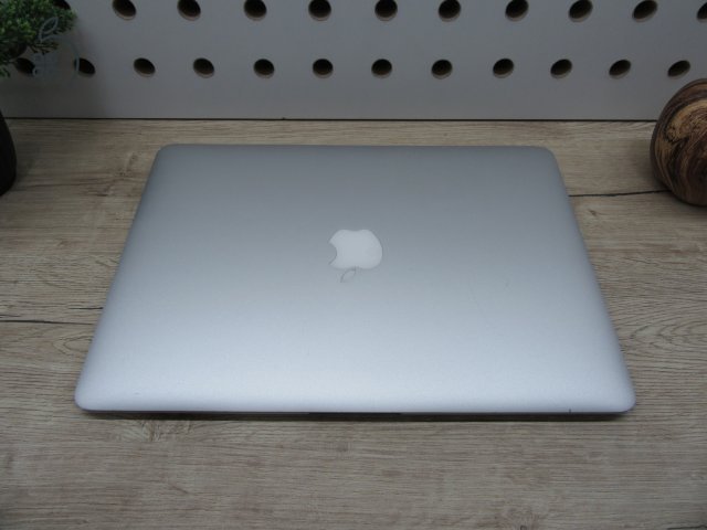 Apple Retina Macbook Air 13 - 2015 Early - Használt, megkímélt