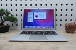 Apple Retina Macbook Air 13 - 2015 Early - Használt, megkímélt