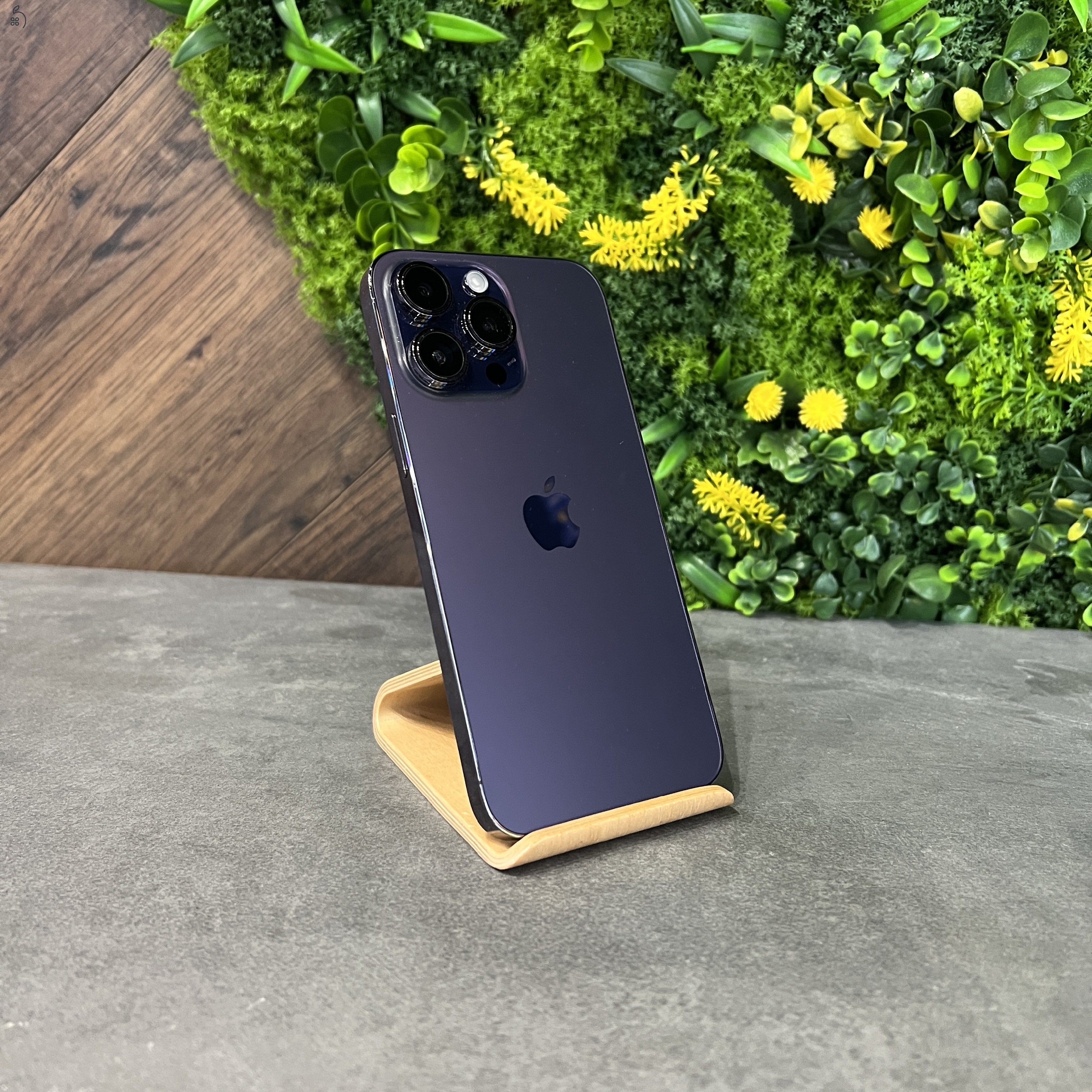 Újszerű Apple iPhone 14 Pro 128GB Deep Purple / Space Black készülékek - 1 év iON Store Premium garanciával!