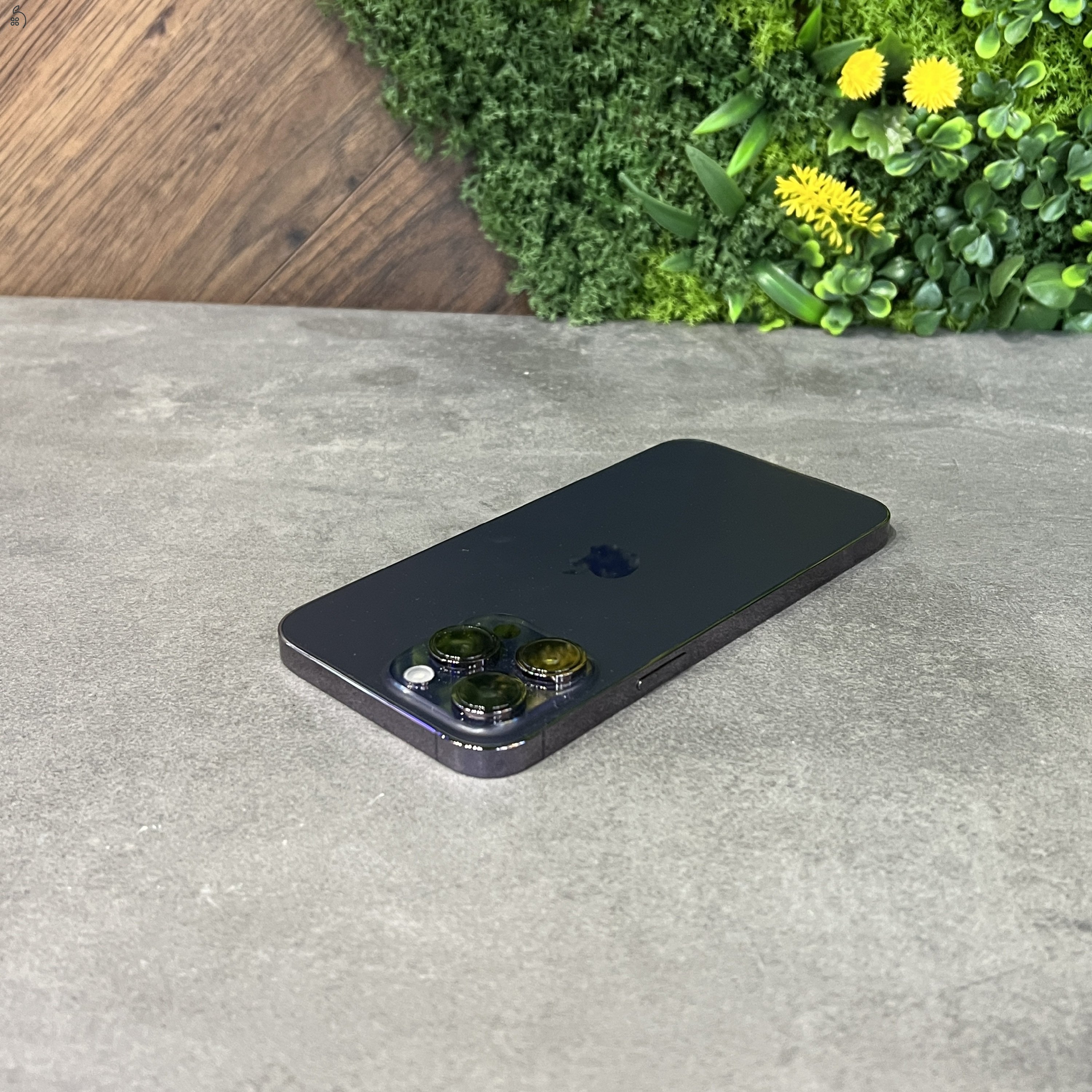 Újszerű Apple iPhone 14 Pro 128GB Deep Purple / Space Black készülékek - 1 év iON Store Premium garanciával!