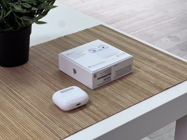 AirPods 3rd Generáció 1 ÉV Garanciával Számlával