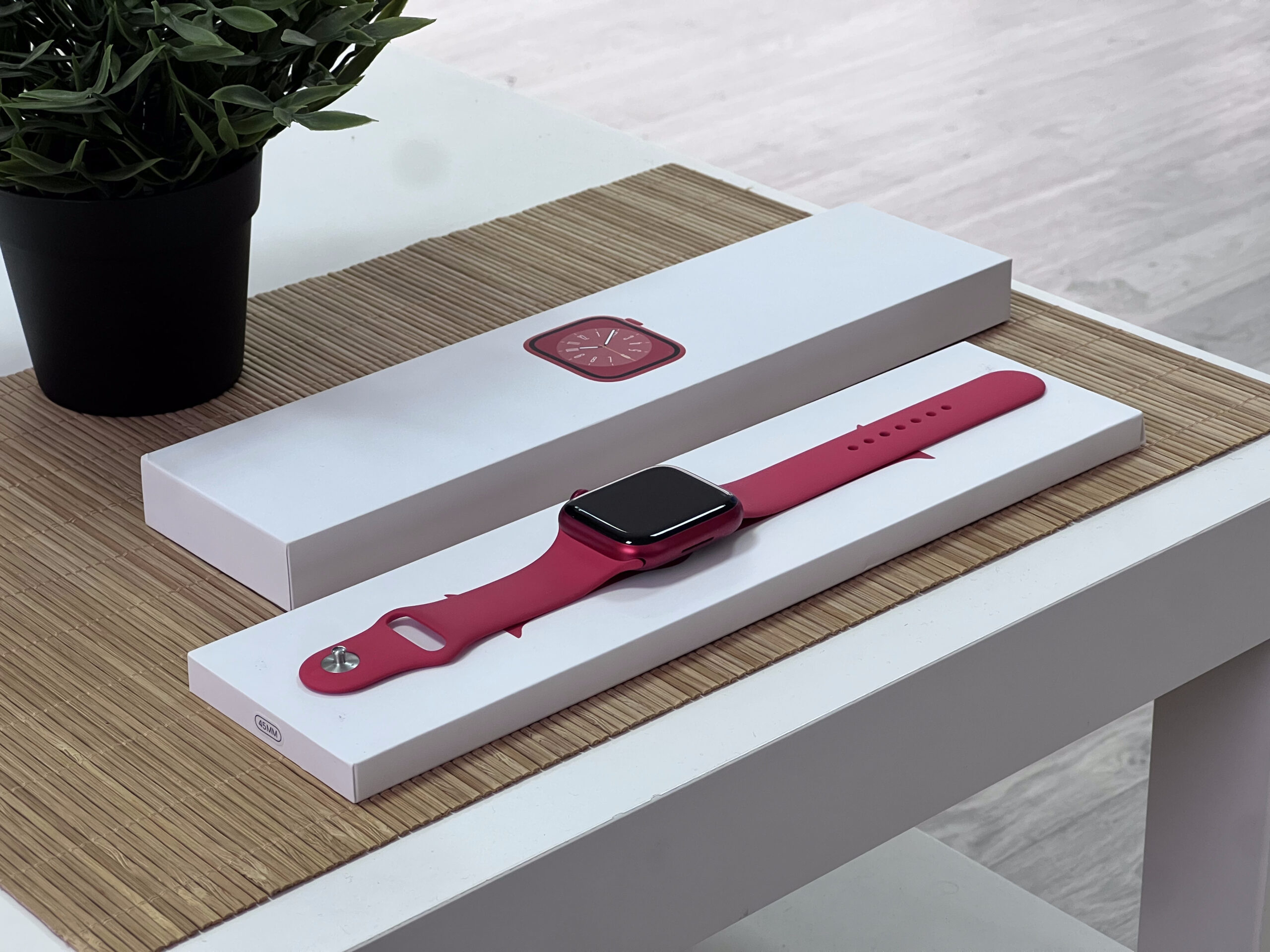 Hibátlan Apple Watch S8 Red 45MM 1 ÉV Garanciával Számlával