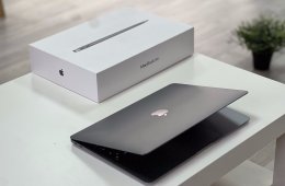 Hibátlan MacBook Air 2020 13 M1 256GB 1 ÉV Garanciával Számlával AKsi 95%