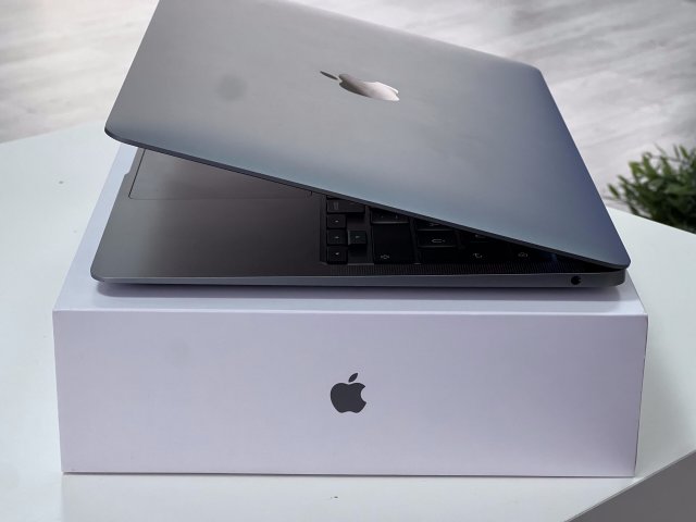 Hibátlan MacBook Air 2020 13 M1 256GB 1 ÉV Garanciával Számlával AKsi 95%