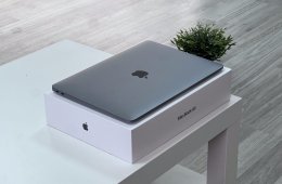 Hibátlan MacBook Air 2020 13 256GB 1 ÉV Garanciával Számlával