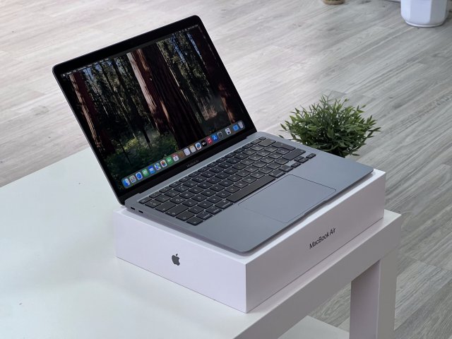 Hibátlan MacBook Air 2020 13 256GB 1 ÉV Garanciával Számlával