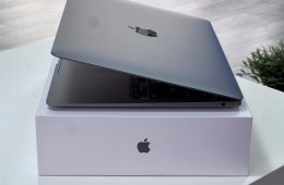 Hibátlan MacBook Air 2020 13 256GB 1 ÉV Garanciával Számlával