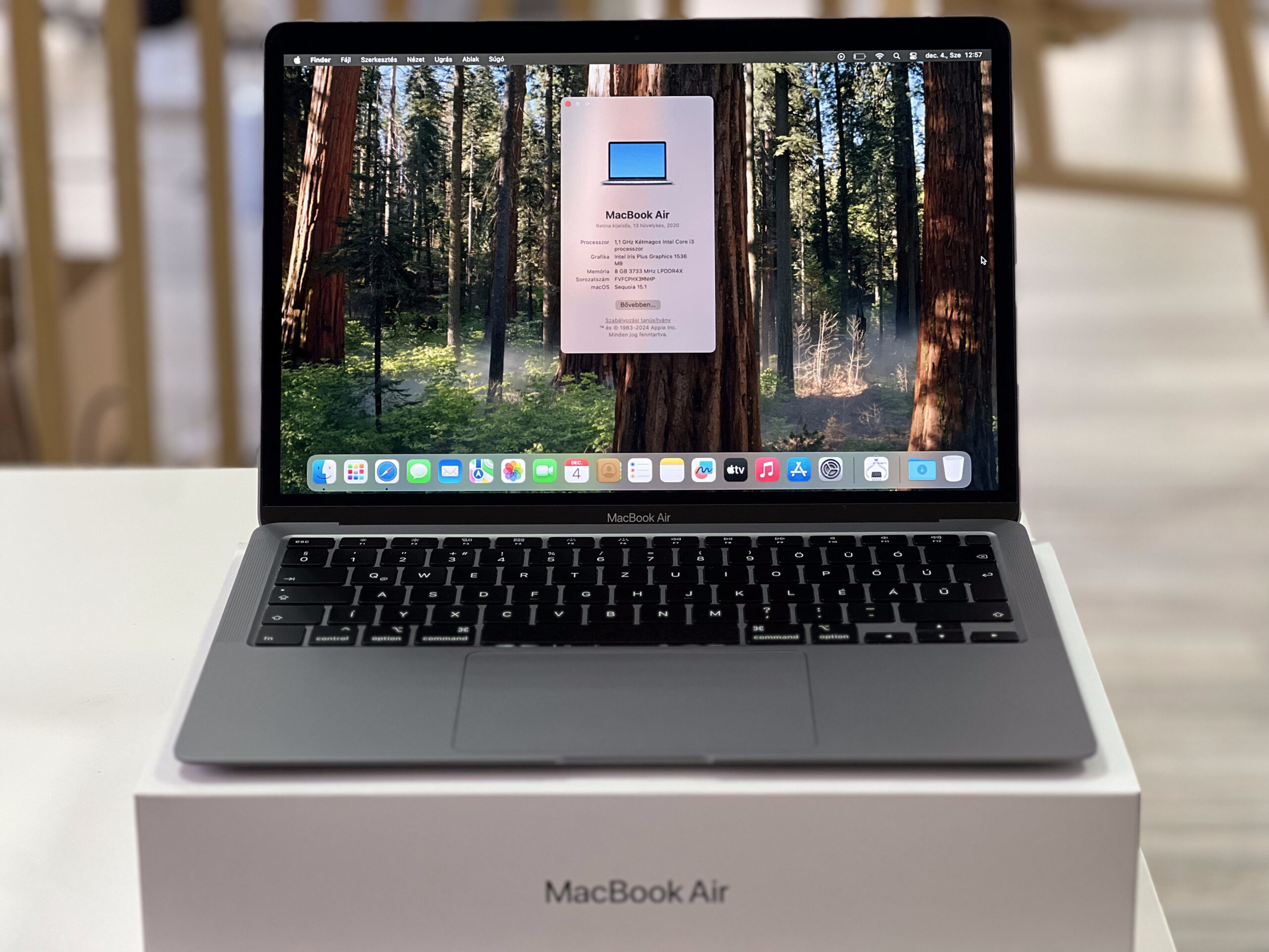 Hibátlan MacBook Air 2020 13 256GB 1 ÉV Garanciával Számlával