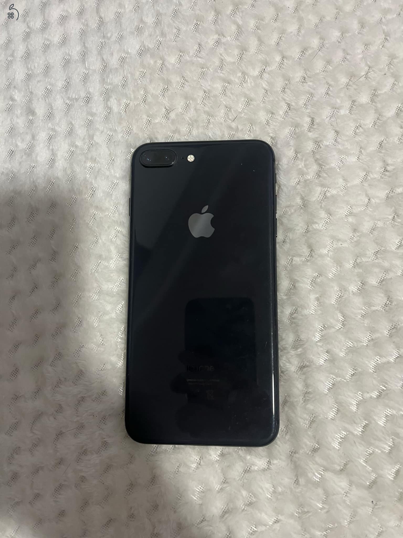 IPHONE 8 PLUS FÜGGETLEN 64GB HASZNÁLT