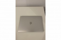 Megkímélt 250 akkumulátor ciklussal rendelkező MacBook Air Retina 2018 128 gb 