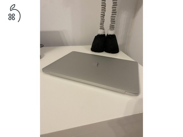 Megkímélt 250 akkumulátor ciklussal rendelkező MacBook Air Retina 2018 128 gb 