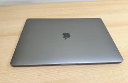 Üzletből, garanciával, Macbook Pro Retina 16