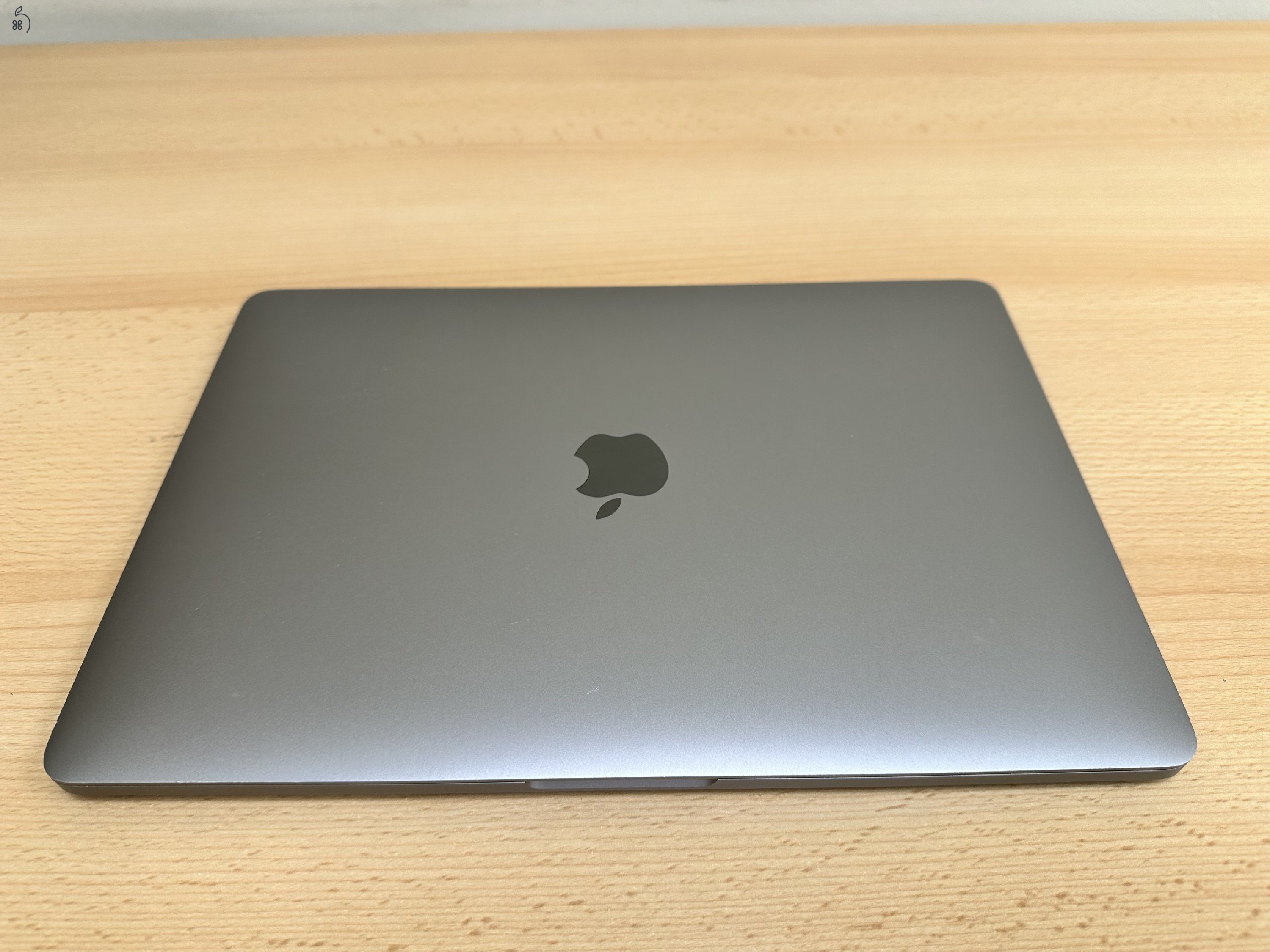 Üzletből, garanciával, új állapotú Macbook Pro Retina 13