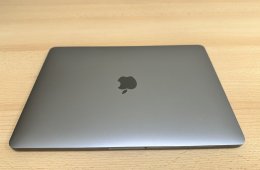 Üzletből, garanciával, új állapotú Macbook Pro Retina 13