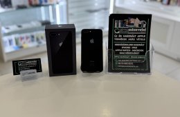 iPhone 8 Plus 64GB Független Újszerű/1 hónap gar./Akku 100%/p3910