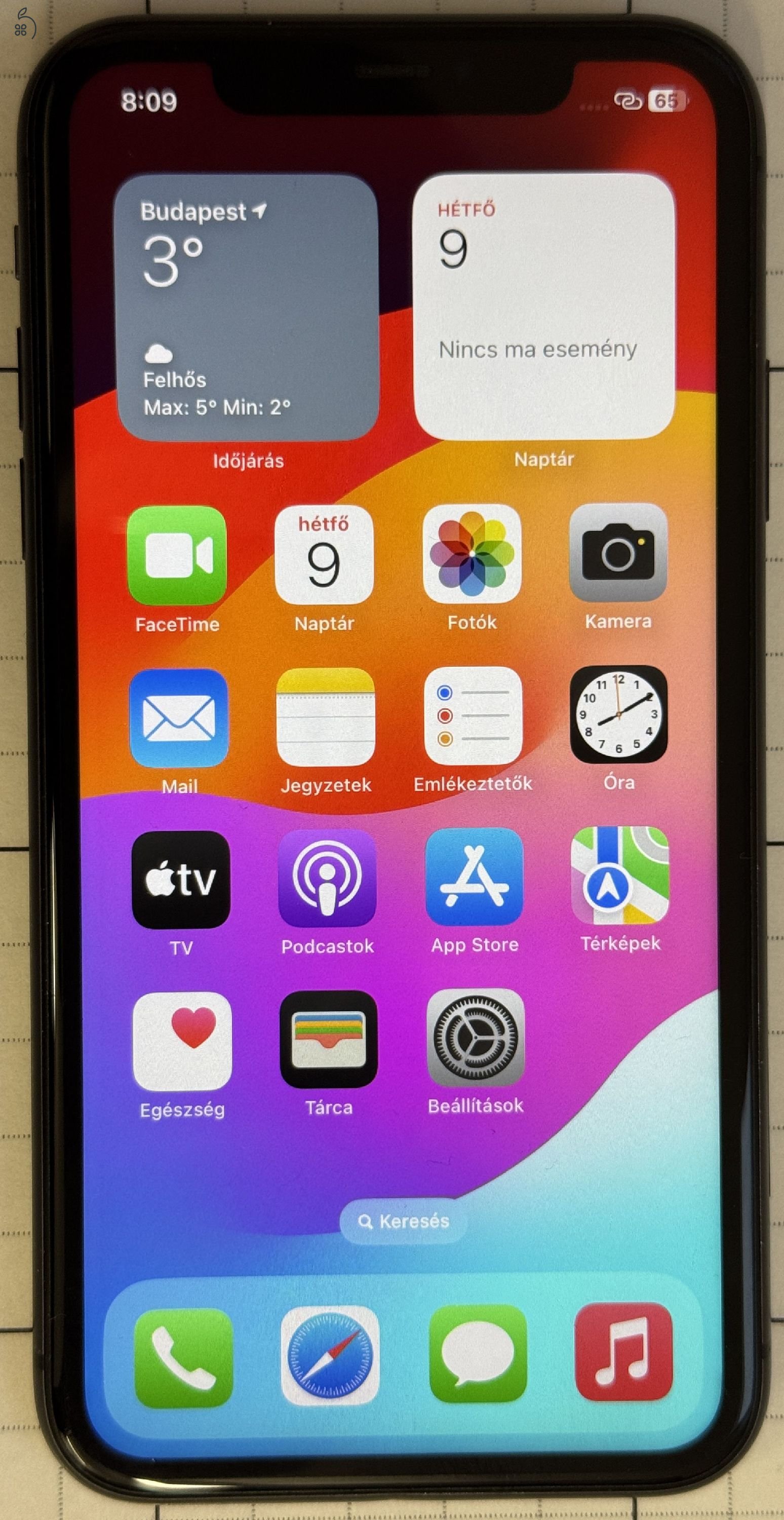 Eladó iPhone 11 64GB kártyafüggetlen telefon