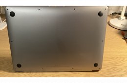 Jó állapotú, asztroszürke Macbook Air 2018 256 Gb eredeti dobozzal, kábellel és 30W töltőfejjel