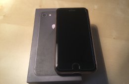 iPhone 8 64GB