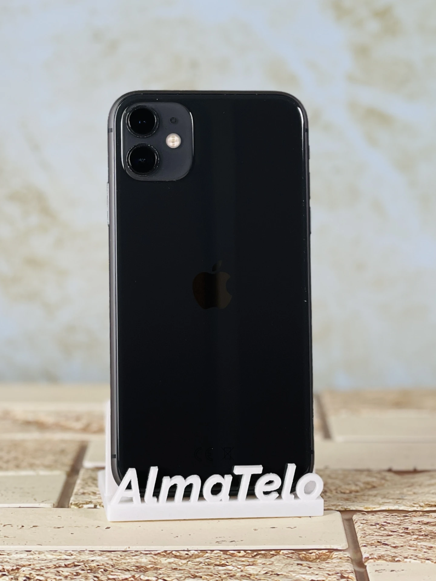 Apple iPhone 11 64 GB Black - 92% akku