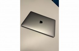 2019 Macbook Pro i5/8gb/128gb/touchbar