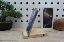 Apple iPhone 16 Pro - Natural Titanium - Újszerű, kipróbált