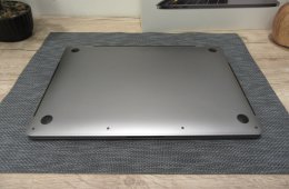 Apple Retina Macbook Pro 13 - 2018 - Használt, szép állapot