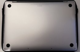 MacBook Pro (13-inch, 2019, Four Thunderbolt 3 ports)