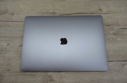 Apple Retina Macbook Pro 16 - 2019 - Használt, megkímélt