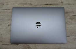  Apple Retina Macbook Pro 16 - 2019 - Használt, megkímélt 