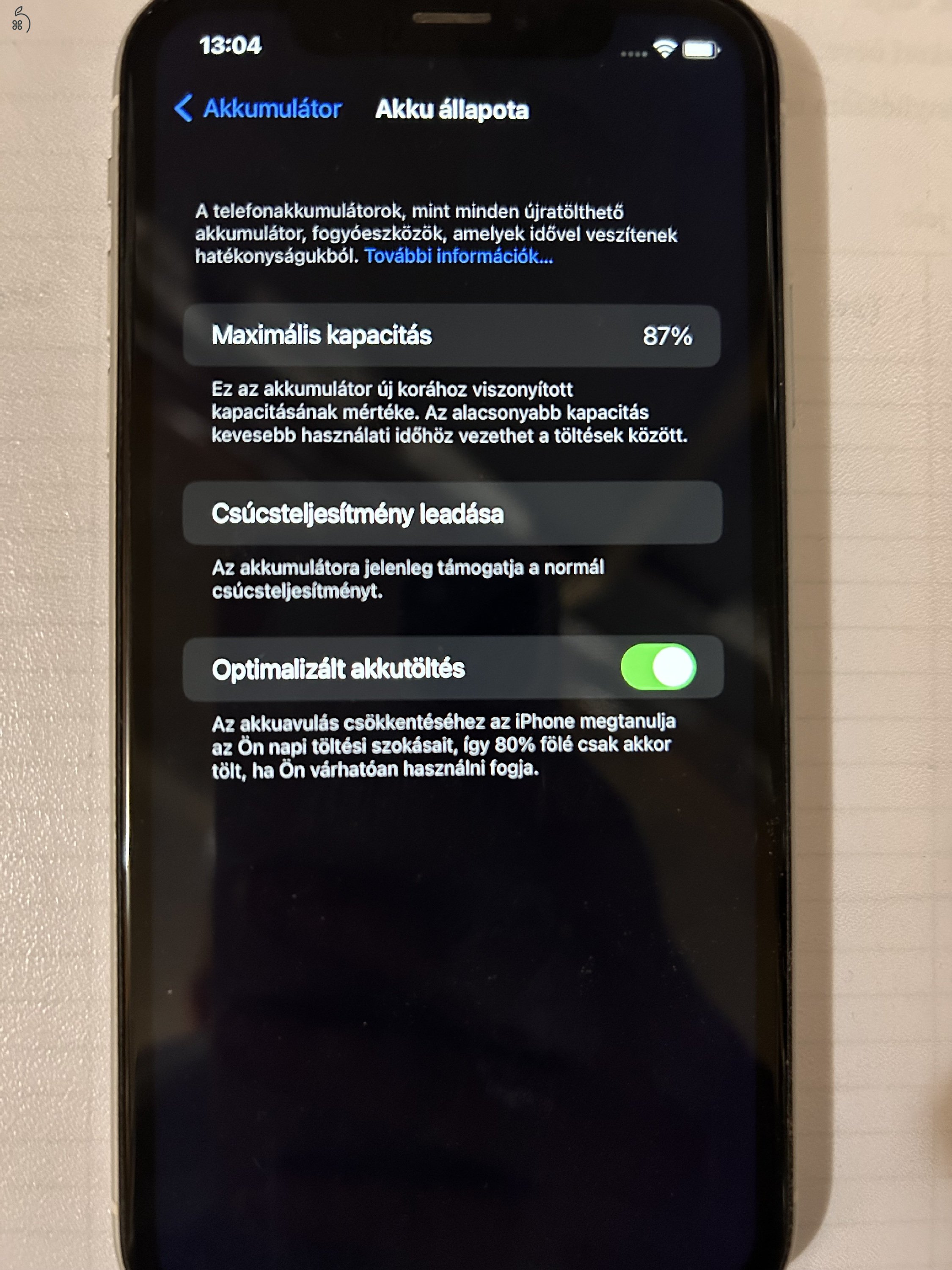 Elado 70-es függő Iphone Xr