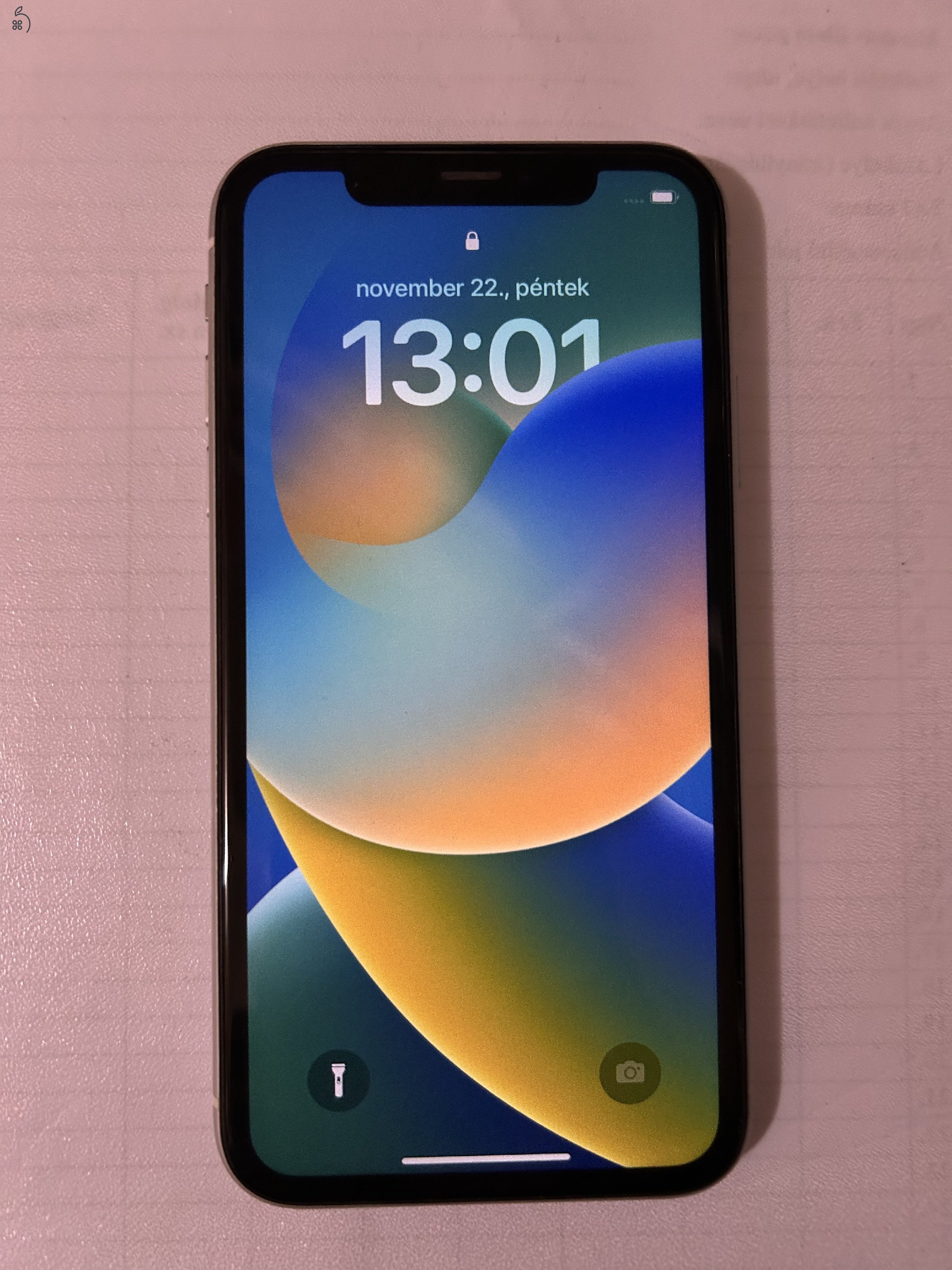 Elado 70-es függő Iphone Xr