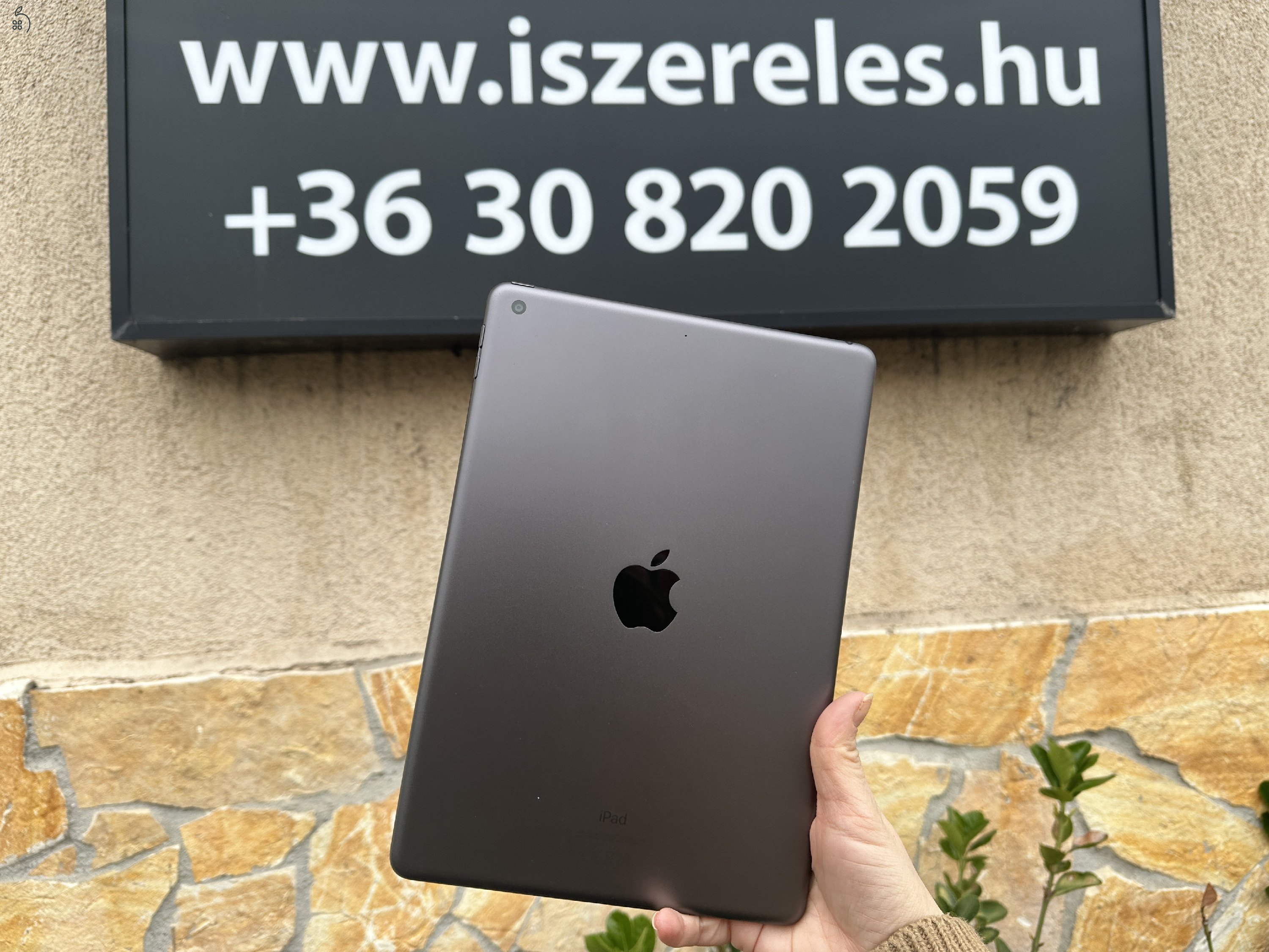 SZOMBATONKÉNT IS NYITVA | Makulátlan iPad 8 32 GB Wifi Space Grey akár 1 év garanciával