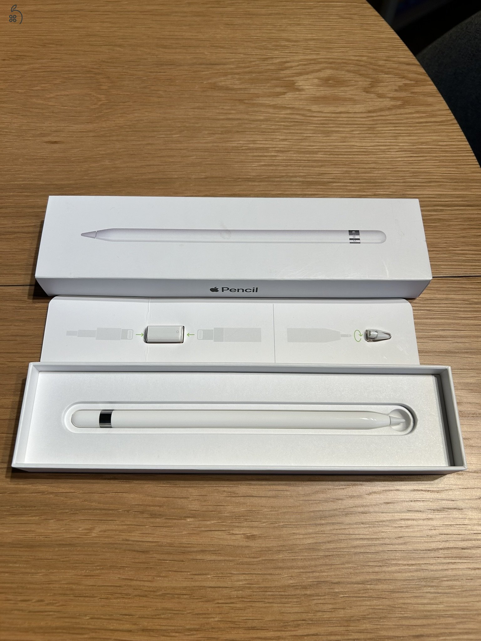 Apple Pencil 1. gen. lighting adapterrel pótheggyel