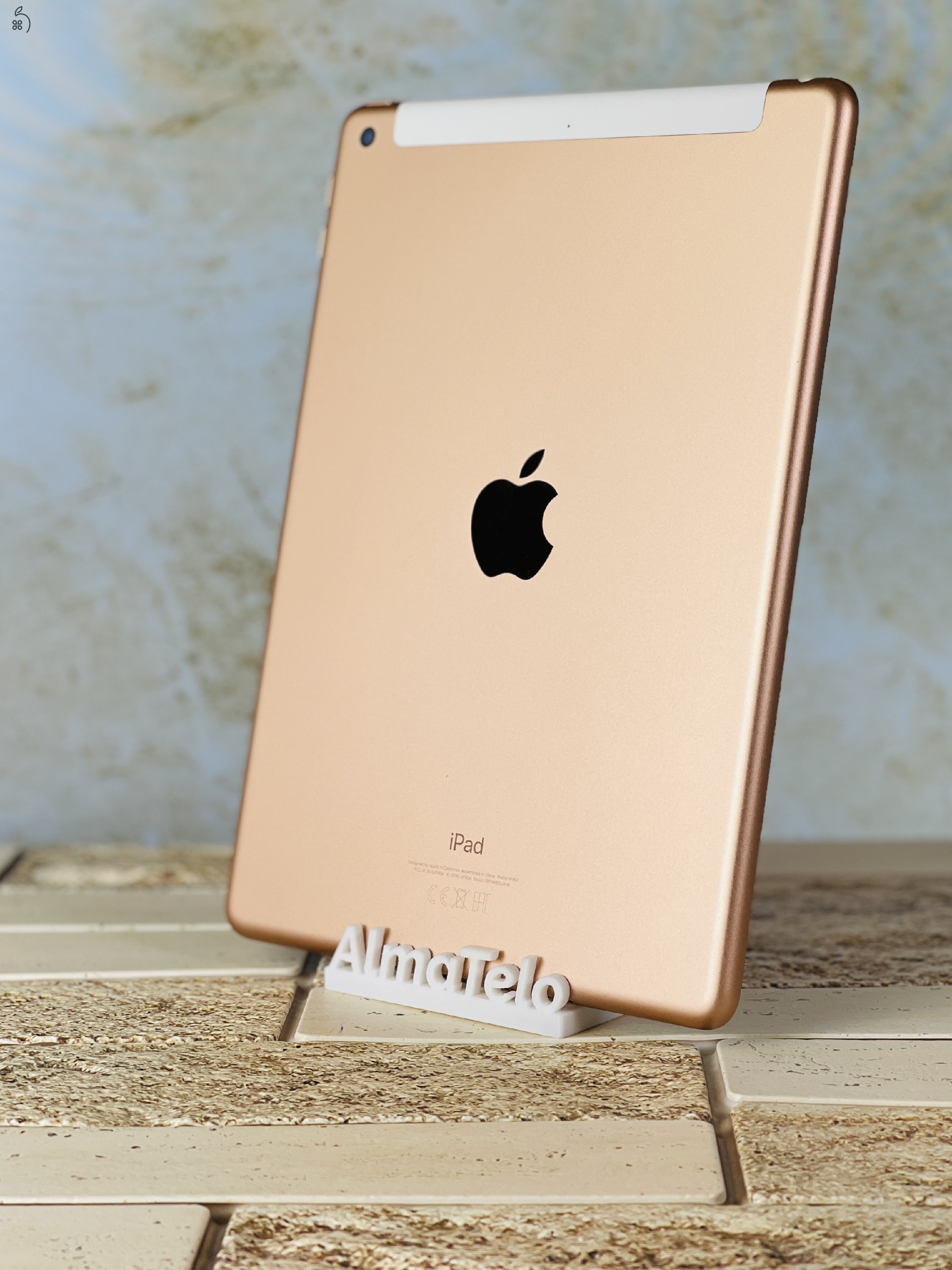 Apple iPad 6. generáció 128 GB Gold - 2 ÉV GARANCIA